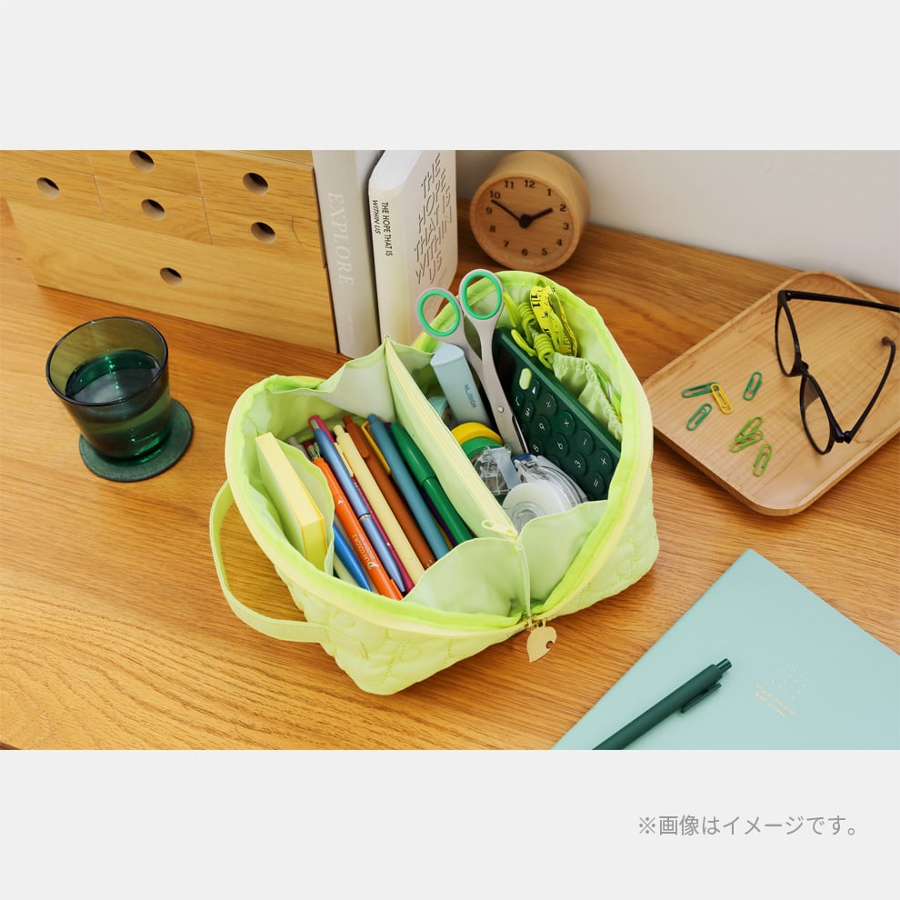 あつまれ どうぶつの森 180度ガバッと開く葉っぱ柄キルティング大容量